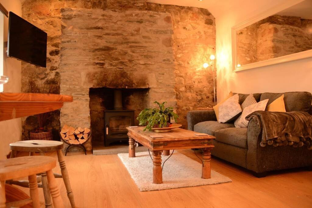 The Cottage Gairlochy Spean Bridge Dış mekan fotoğraf