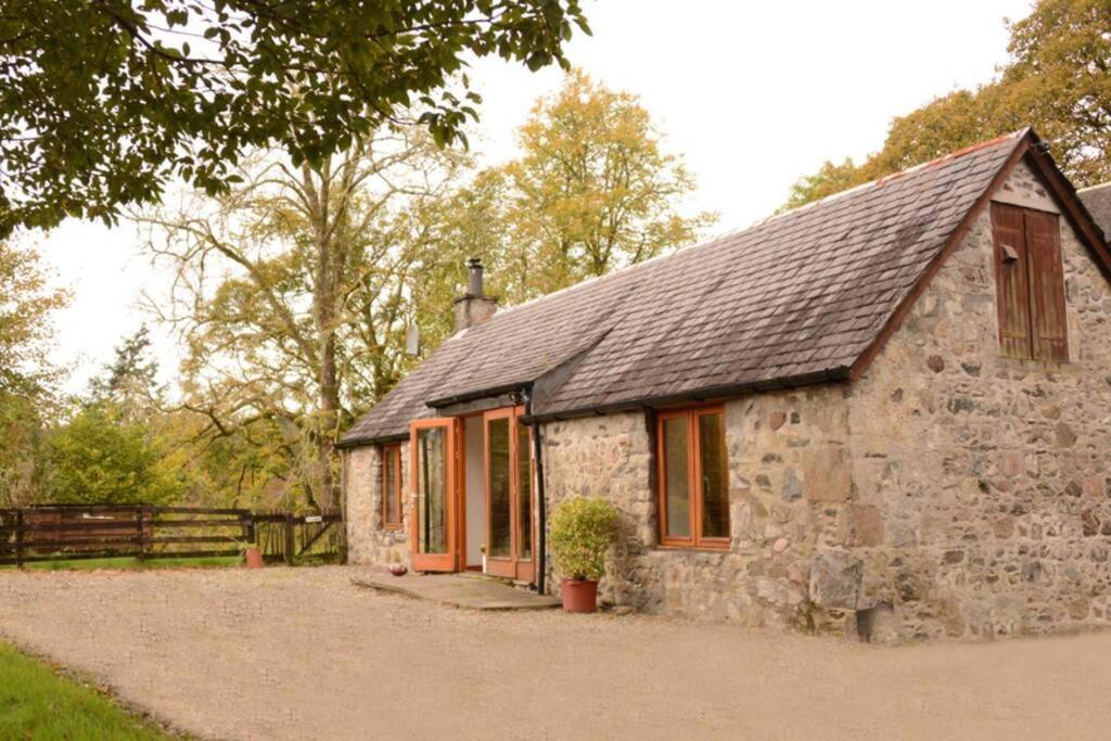 The Cottage Gairlochy Spean Bridge Dış mekan fotoğraf